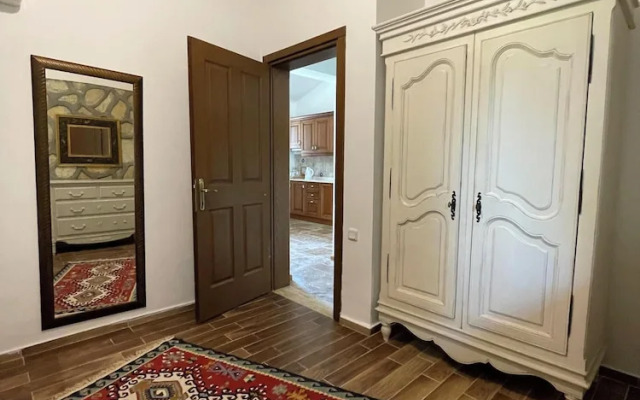 guesthouse by west