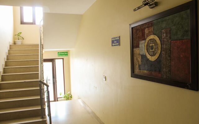 Asian Suites - The Pearl A-586