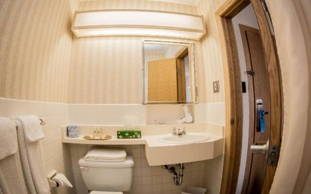Wabush Hotel