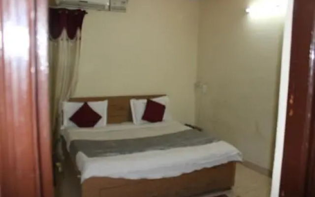 Hotel Diamond Palace