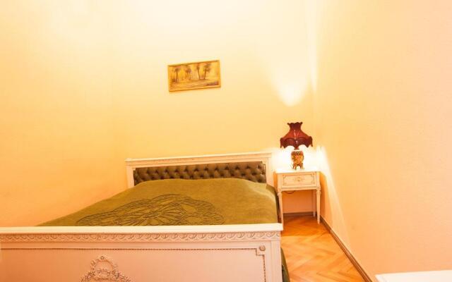 Apartment in Purtseladze Street