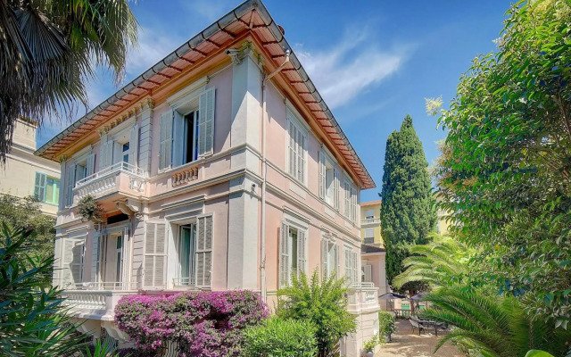 Villa Claudia Hotel
