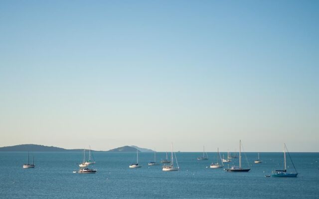 Heart Hotel and Gallery Whitsundays