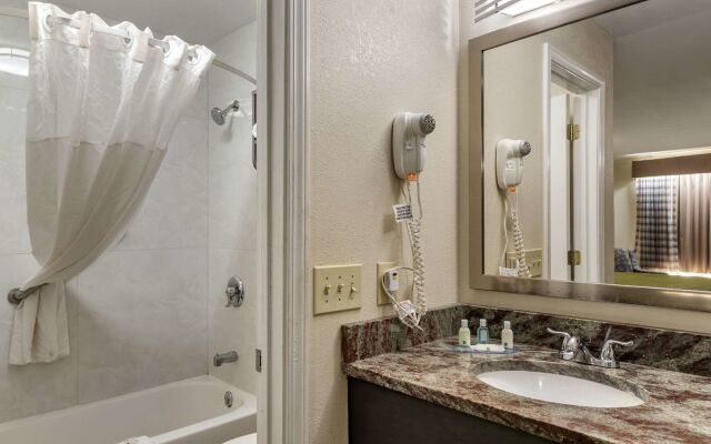 Quality Inn Conyers I-20