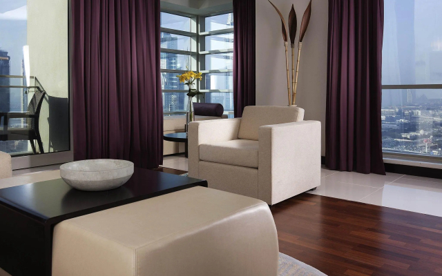 Pullman Dubai Jumeirah Lakes Towers - Hotel & Residence