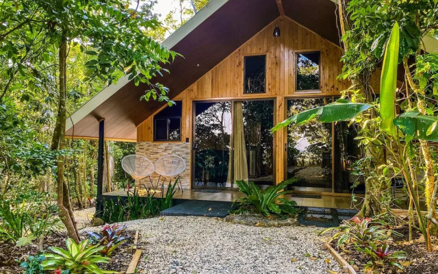 Tityra Lodge