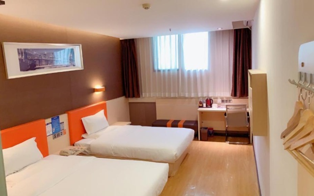7Days Premium Chongqing Airport Light Rail Huixing Station Branch – Guest Rooms – Chongqing