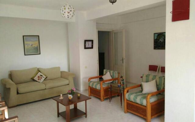 Garden flat in Prince islands, Heybeliada