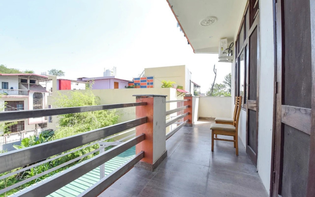 Fabhotel Aayat Home Stay