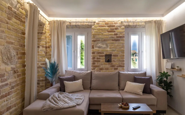 Castello Nuovo Suite by CorfuEscapes