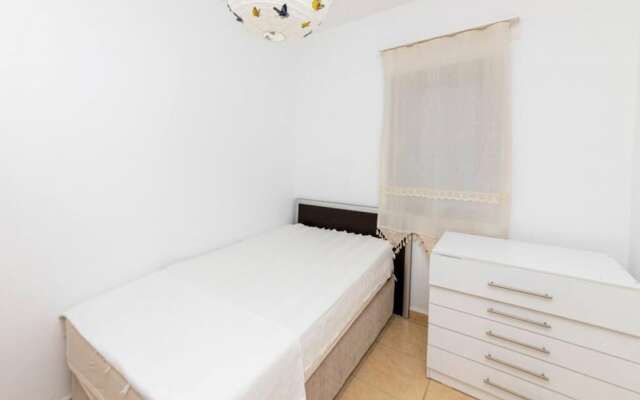 2 BR House With Calming Garden in Bodrum