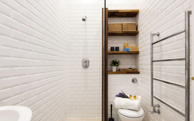 Bright Talbot Road Apartment