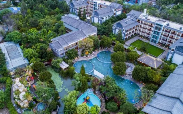 Putuoquan Hot Spring Resort