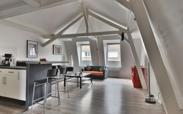 T3 Rénové tout Confort proche métro