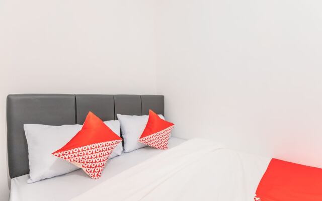 J&b Room Utan Kayu by OYO Rooms