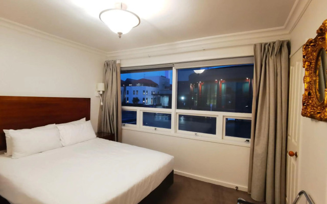 Prince's Gate Hotel