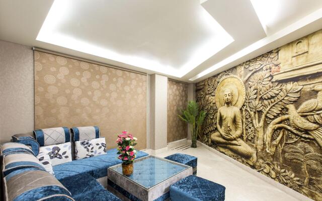 Capital O 7589 Hotel Aditya Inn