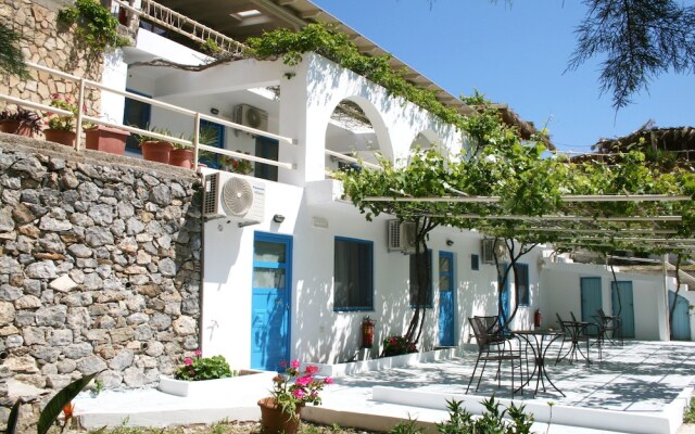 Agios Pavlos Hotel