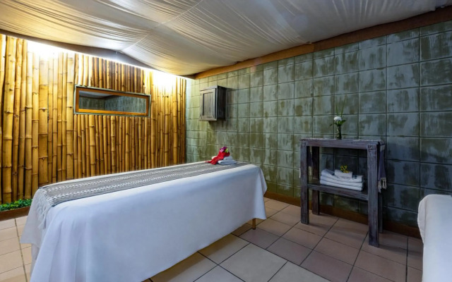 Park Royal Beach Huatulco – All Inclusive