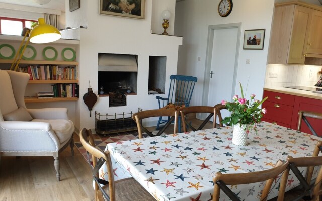 Salmon Cottage