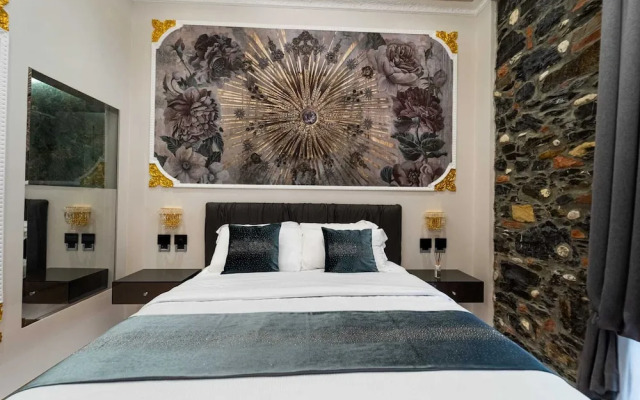 Queen Catlleya Suite