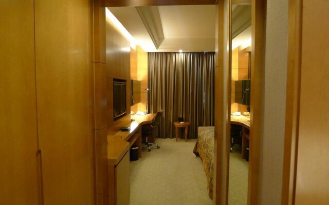 Linyi Taoranju Hotel
