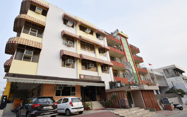 hotelImage
