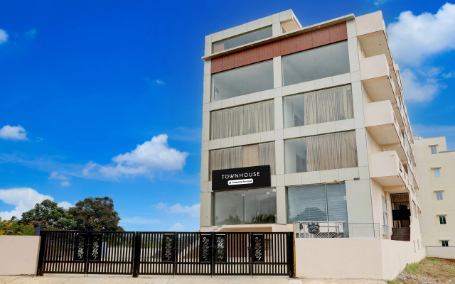 Super Townhouse Maralkunte near Shree Kateramma Temple