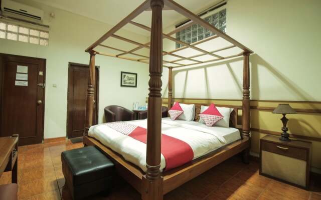 OYO 228 Hotel Lodaya
