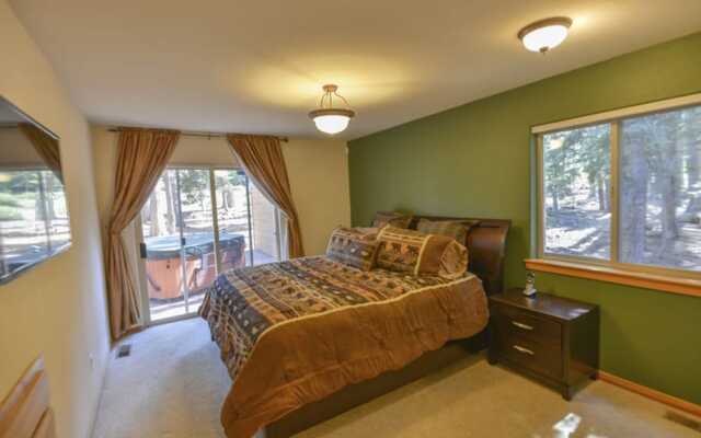 Kantor's Hideout by Tahoe Mountain Properties