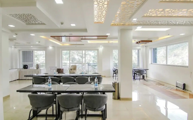Rr Hotel By Sonachi