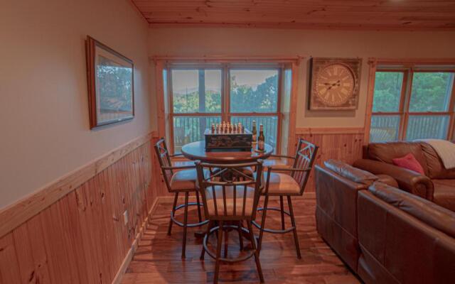 Poppy’s Place Cabin