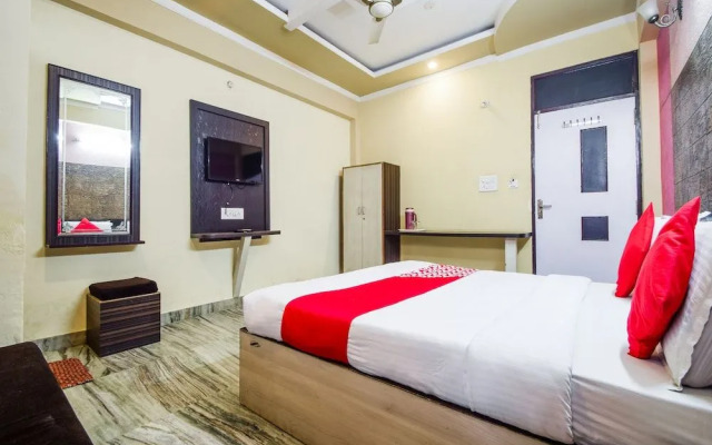 OYO 22052 Hotel Kingdom Palace