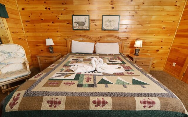 Four Seasons 193 - One Bedroom Cabin