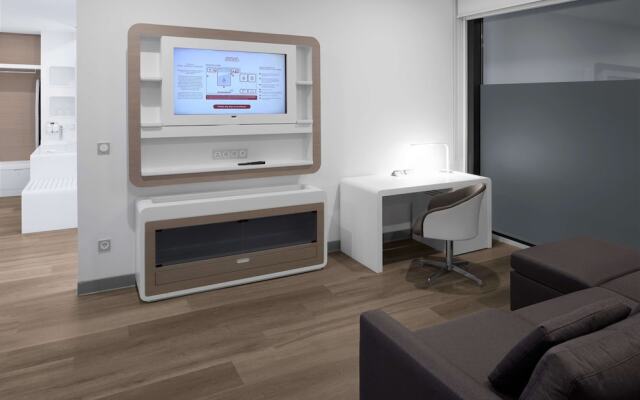 Yotel Istanbul Airport Landside, City Entrance