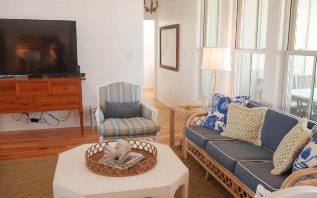 Shankri-la - 3 Br Home