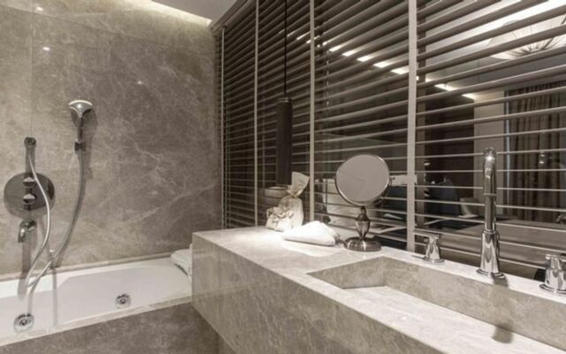 Noble22 Suites