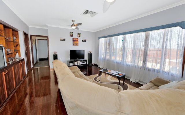 Dunelm House Bed and Breakfast