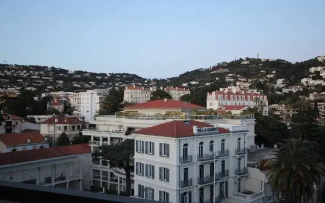 Cannes Croisette