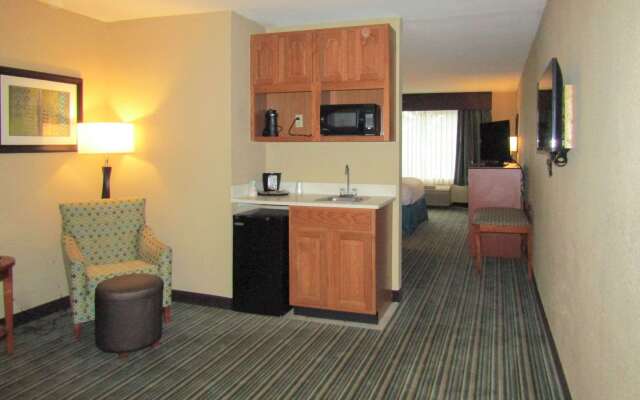 Econo Lodge Inn & Suites