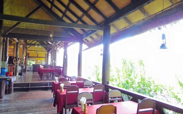 Nong Kiau Riverside