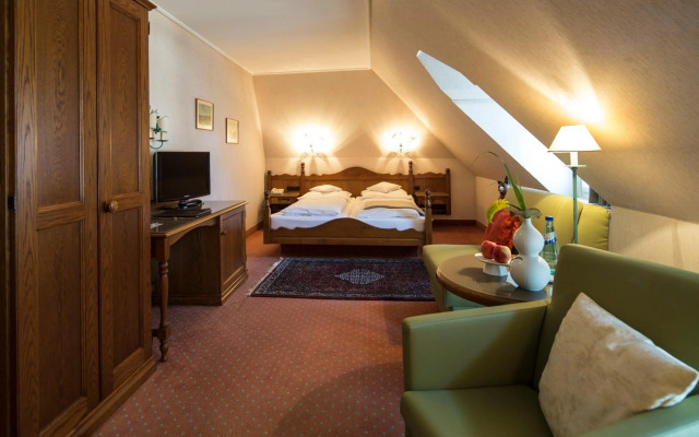 Hotel und Weinhaus Zum Krug