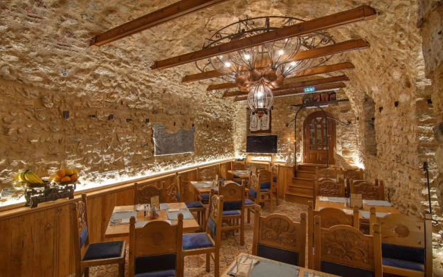 Kamares Boutique Hotel & Spa