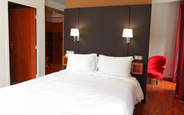 Logis Hôtel La Brèche De Roland