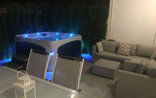 Nova Beach Apartment