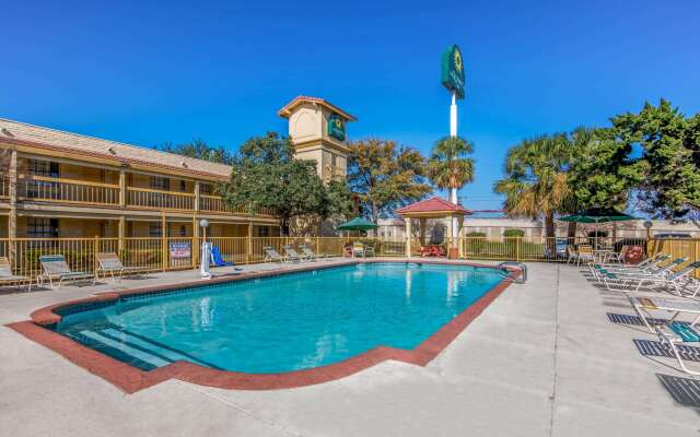 La Quinta Inn by Wyndham San Antonio Vance Jackson