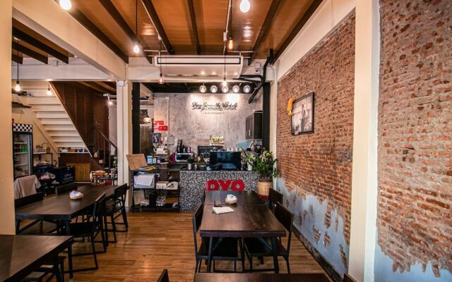 Sleep Soundly Hostel - Adults Only