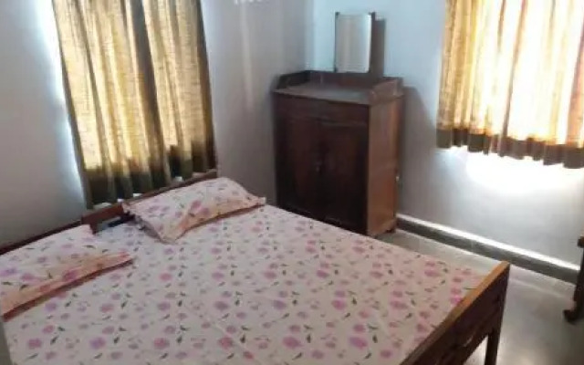Hotel Happy Home