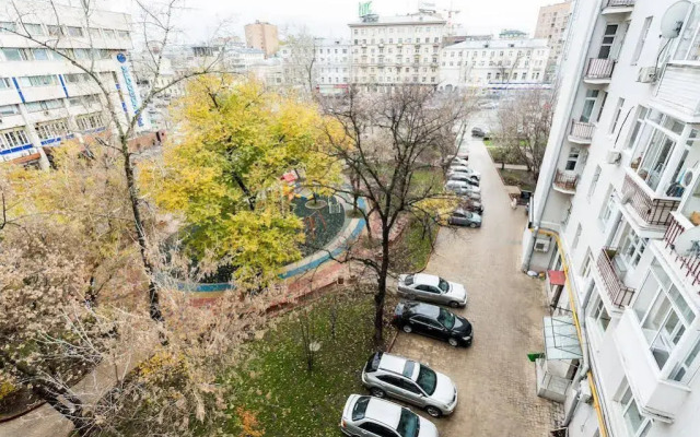 Balmont Apartments Park Kultury
