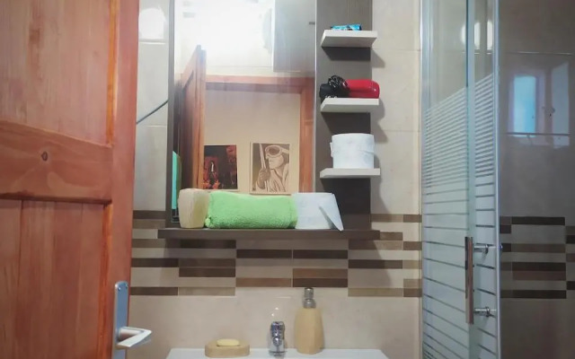 Summit Guest House